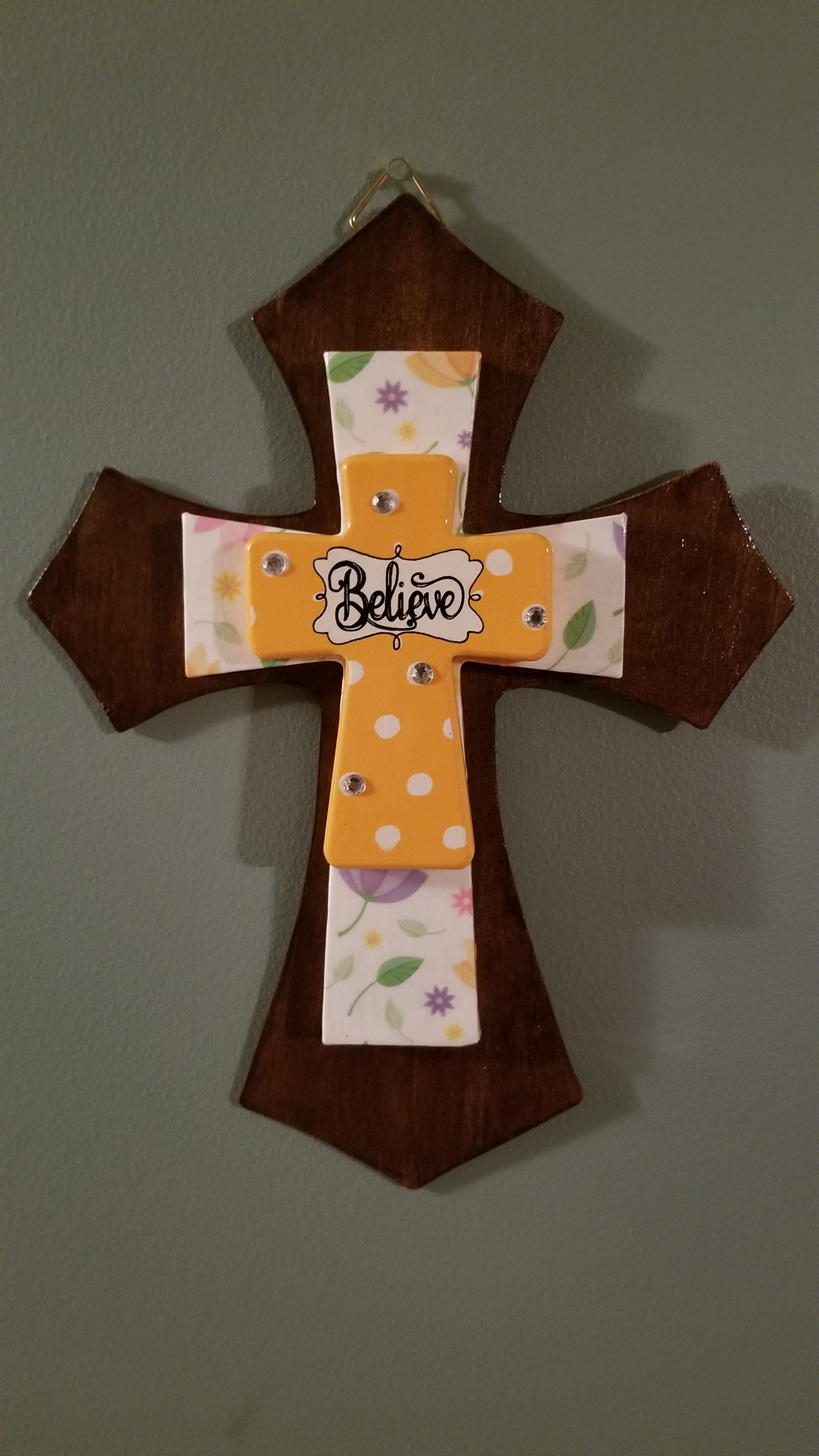 Three Layer Cross - 215819