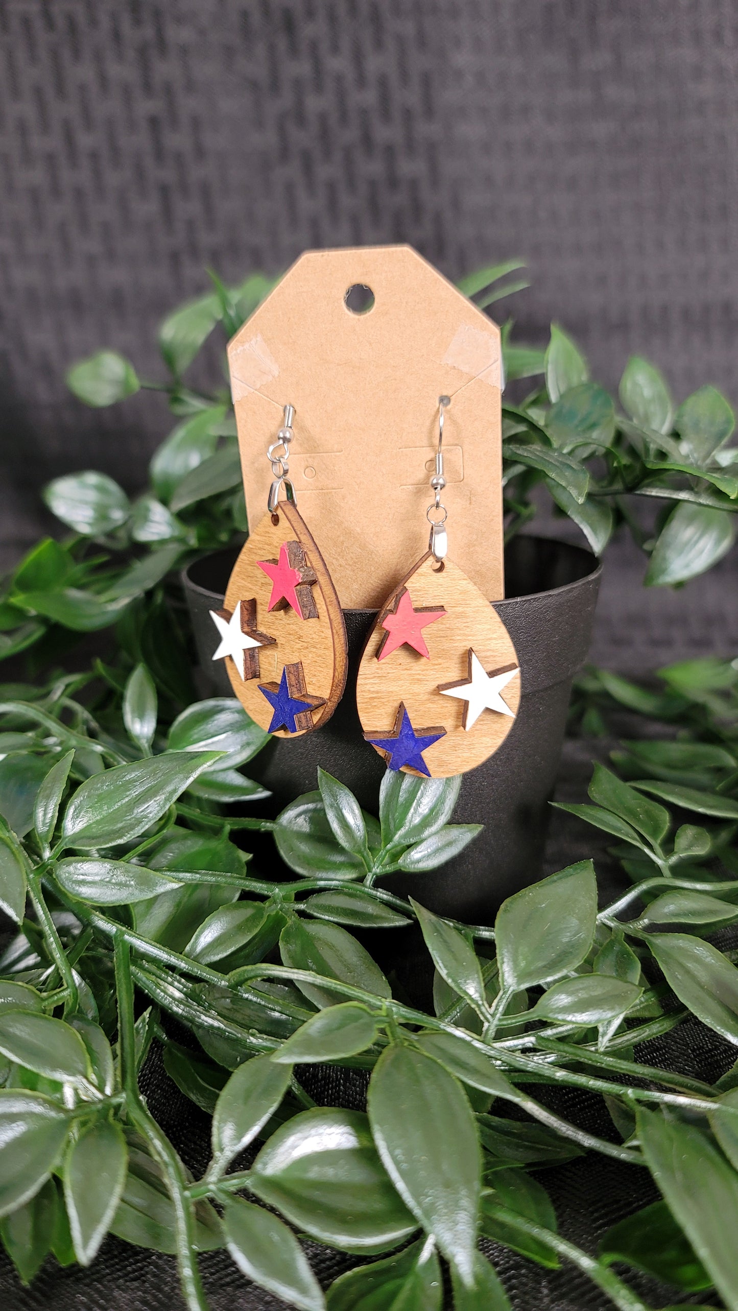 162146-Red-White-Blue Stars