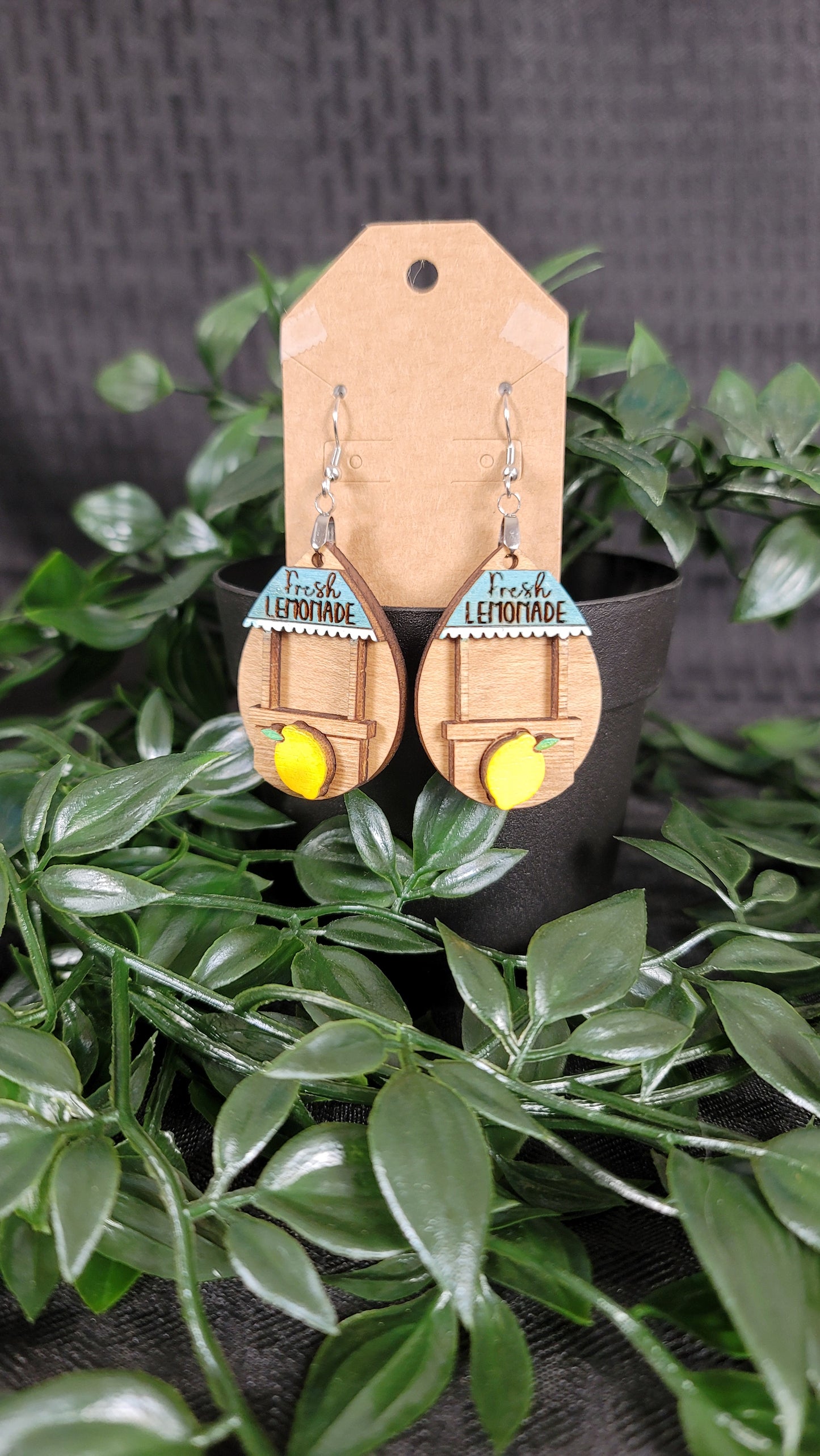 173040-Fresh Lemonade-Blue Stand